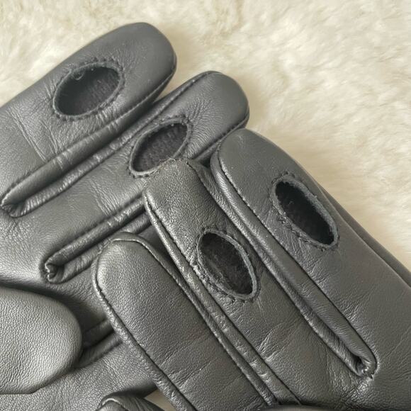 Black Leather Phone Touch Gloves Size Medium - Picture 4 of 6